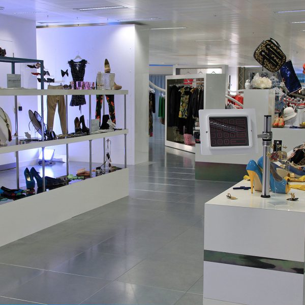 Shop Fitting Design Fashion Stores 01